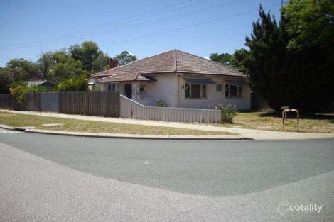Property photo of 61 Kanowna Avenue East Redcliffe WA 6104