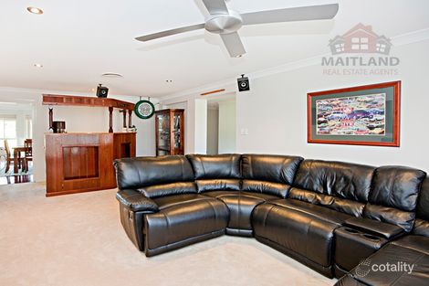 Property photo of 5 Sandstone Drive Windella NSW 2320