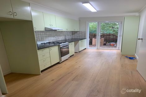 2/207 Charman Rd, Cheltenham, VIC 3192