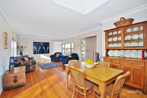 Property photo of 46 Swayfield Road Mount Waverley VIC 3149