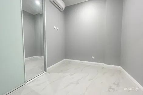 Property photo of 14 Baudin Crescent Fairfield West NSW 2165
