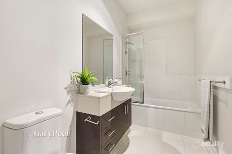 Property photo of 1/101-103 Orrong Crescent Caulfield North VIC 3161