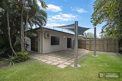 2/2 Briggs Cl, Whitfield, QLD 4870
