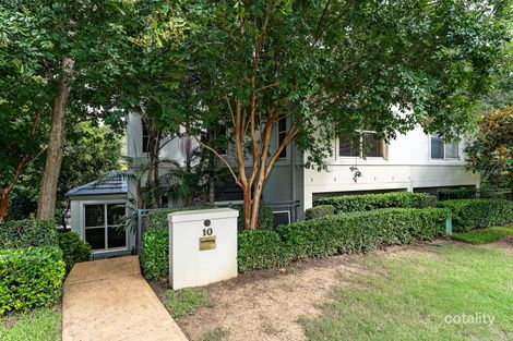 Property photo of 10 Jane Jarvis Way Macquarie Links NSW 2565