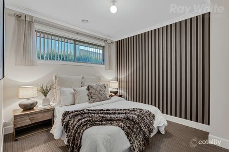 Property photo of 30 Portland Place Waterways VIC 3195