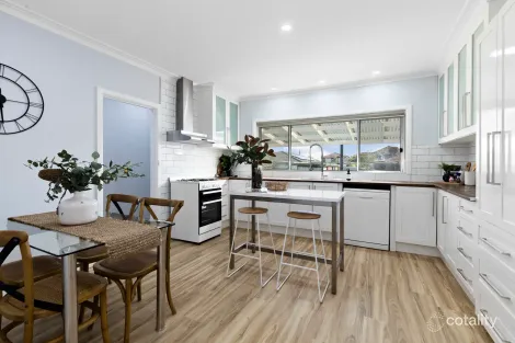 Property photo of 71 Huskisson Avenue Lalor VIC 3075