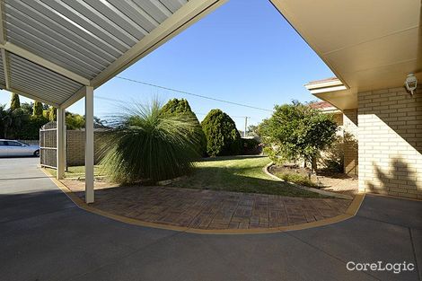 Property photo of 5 Meadow Place Hocking WA 6065