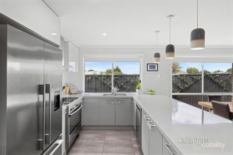 Property photo of 1 Harris Drive Lucas VIC 3350