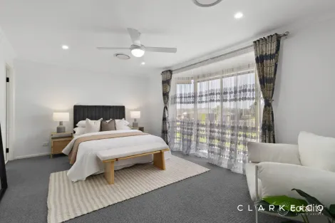 Property photo of 13 Drayton Crescent Thornton NSW 2322