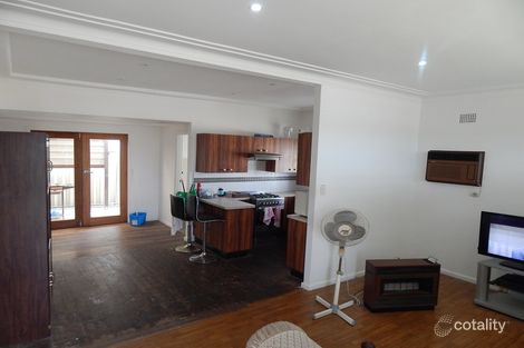 Property photo of 18 Tripoli Road Fairfield West NSW 2165