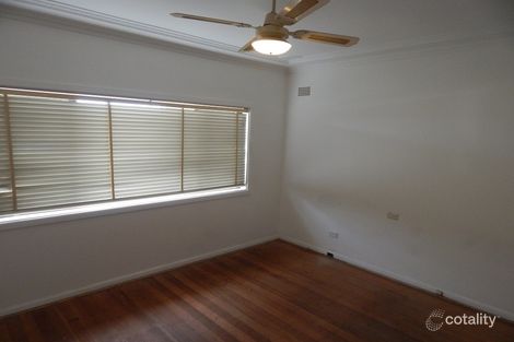 Property photo of 18 Tripoli Road Fairfield West NSW 2165
