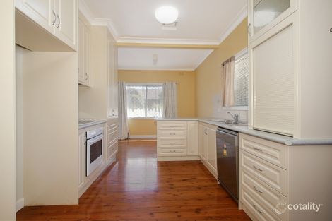 Property photo of 1/394 English Avenue Lavington NSW 2641