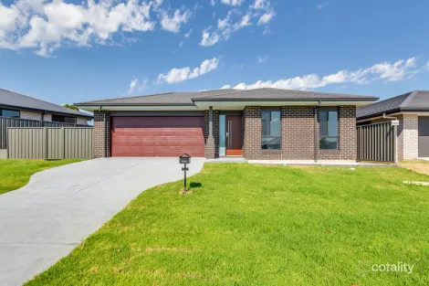 74 Hadfield Cct, Cliftleigh, NSW 2321