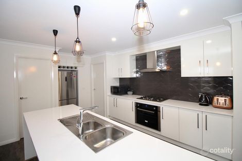 Property photo of 73 Graham Drive Kelso NSW 2795
