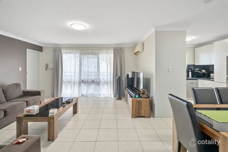 Property photo of 2/17 Logan Street Greenslopes QLD 4120
