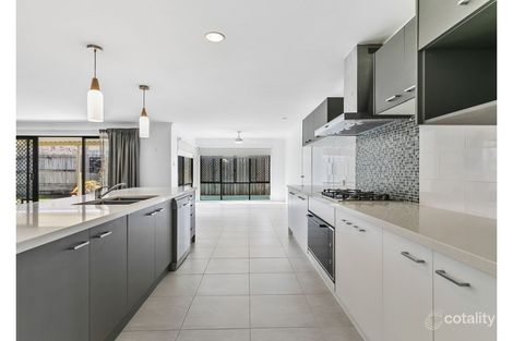 Property photo of 62 Pine River Drive Murrumba Downs QLD 4503