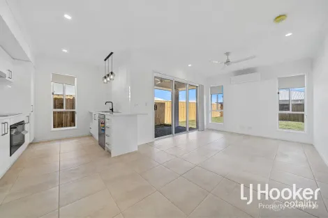 Property photo of 28 Stewart Street Walloon QLD 4306