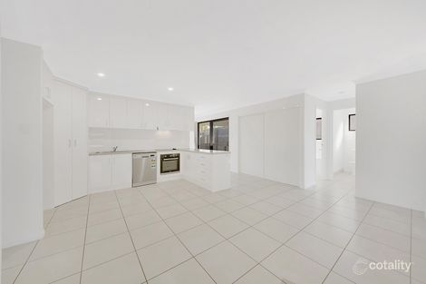 Property photo of 14 Telopea Place Kirkwood QLD 4680