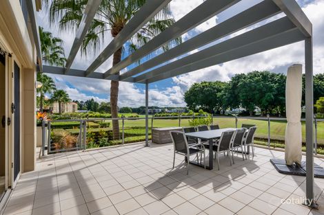 8424 Magnolia Dr E, Hope Island, QLD 4212