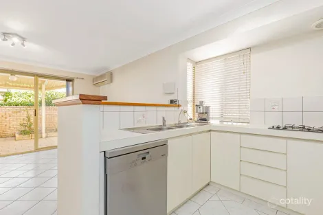 Property photo of 1/5 Crawshaw Crescent Manning WA 6152