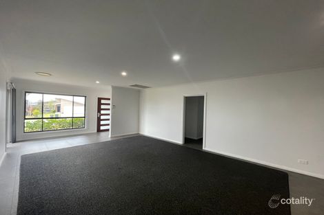 Property photo of 5 Waterfall Crescent Dubbo NSW 2830