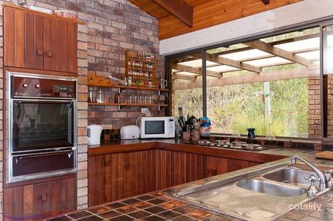 Property photo of 515 Marshwood Place Sawyers Valley WA 6074