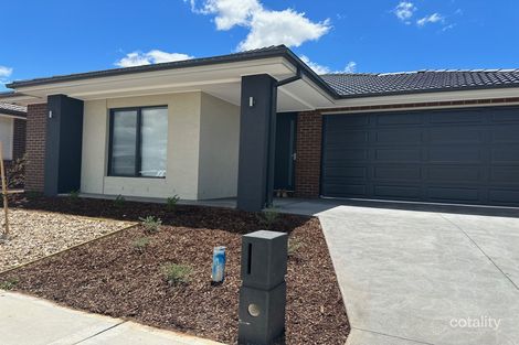 Property photo of 17 Skyros Road Fraser Rise VIC 3336
