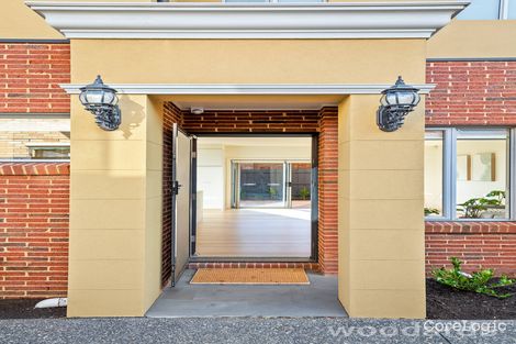 Property photo of 2/7 Lindsay Street Reservoir VIC 3073