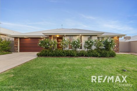 24 Flack Cres, Boorooma, NSW 2650