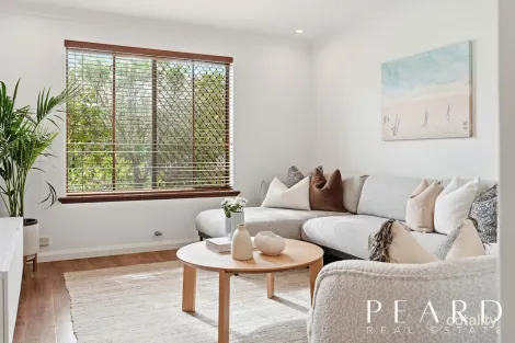 6/2 Weaponess Rd, Scarborough, WA 6019