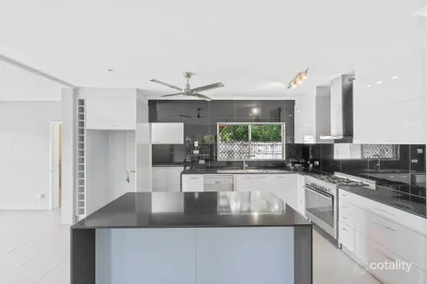 Property photo of 165 Loridan Drive Brinsmead QLD 4870