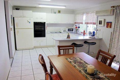 Property photo of 17 Arvon Avenue Beachmere QLD 4510