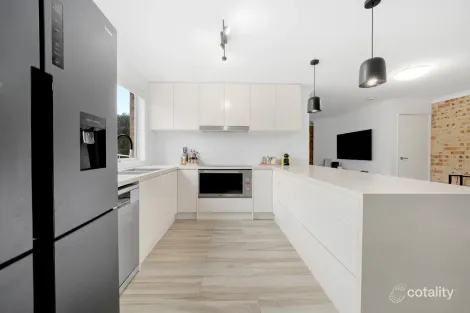 Property photo of 2/18 Refalo Place Quakers Hill NSW 2763