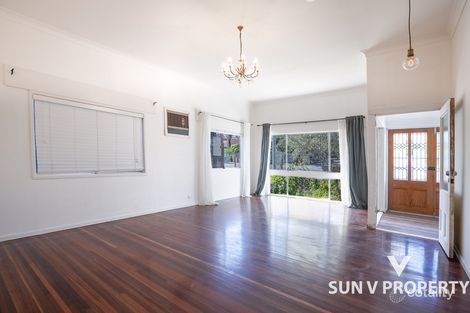 12 Laura St, Highgate Hill, QLD 4101