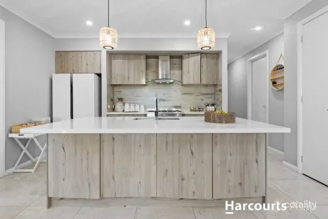 Property photo of 19 Bayview Road Officer VIC 3809