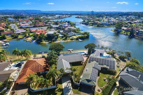 Property photo of 20 Selkirk Avenue Benowa QLD 4217
