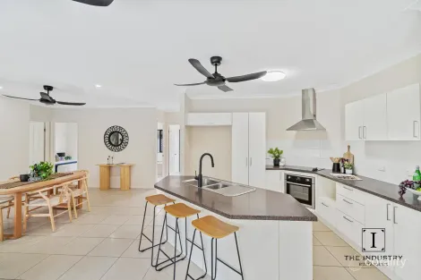 Property photo of 39 Quartzborough Promenade Trinity Park QLD 4879