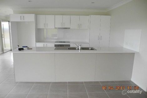 Property photo of 31 Walnut Crescent Lowood QLD 4311