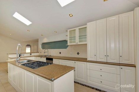 Property photo of 26 Mahoney Crescent Seaford VIC 3198