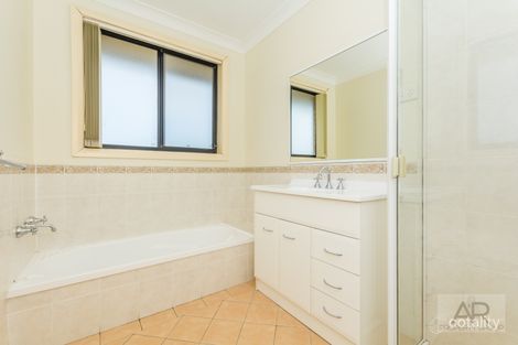 Property photo of 2/18 Addison Avenue Lake Illawarra NSW 2528