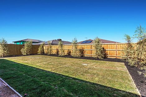 Property photo of 62 Dawnview Crescent Roxburgh Park VIC 3064