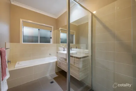 Property photo of 2/328 Ramsay Street Middle Ridge QLD 4350