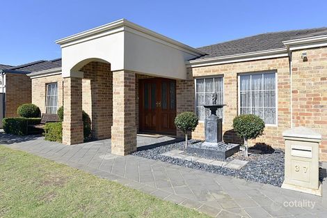 Property photo of 37 Jindare Loop Carramar WA 6031