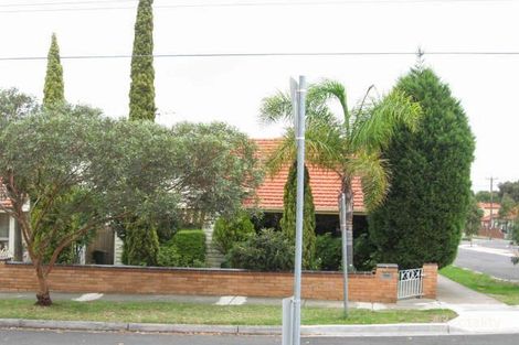 150 Rossmoyne St, Thornbury, VIC 3071