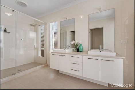 Property photo of 30 Water Fern Grove Greenvale VIC 3059