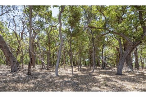 Property photo of 8 Prospect Close Quindalup WA 6281