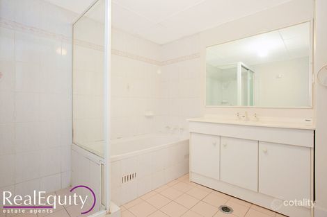 Property photo of 1/6 Mead Drive Chipping Norton NSW 2170