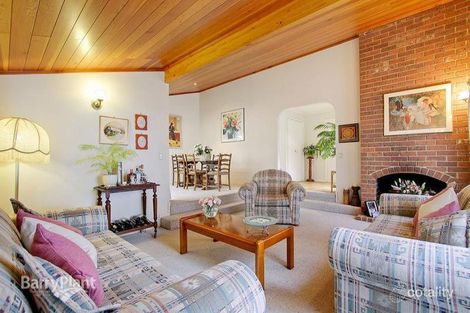 Property photo of 107 Fraser Crescent Wantirna South VIC 3152