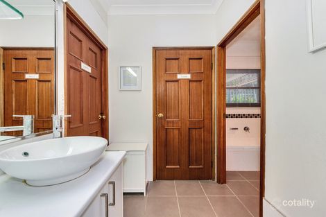 Property photo of 27 Cashmere Lane Cashmere QLD 4500