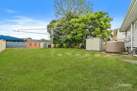 Property photo of 25 Trumpy Street Silkstone QLD 4304